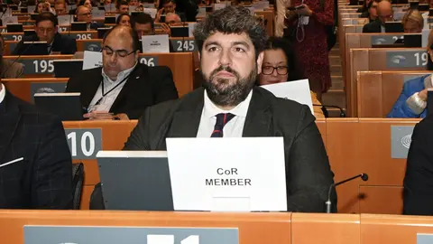L&oacute;pez Miras este lunes en Bruselas