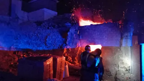 Incendio de una vivienda en Lorca (foto: 1-1-2)