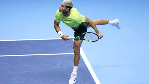 Carlos Alcaraz ante el estadounidense Fritz en el ATP Finals (foto: Agencias)