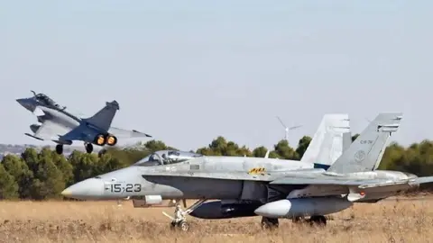 El Ej&eacute;rcito del Aire y del Espacio alerta de vuelos en Lorca que pueden provocar "estampidos s&oacute;nicos"
- AYUNTAMIENTO DE LORCA