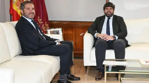El presidente de la Comunidad, Fernando L&oacute;pez Miras, se reuni&oacute; hoy con el presidente de la Confederaci&oacute;n Regional de Organizaciones Empresariales de Murcia (Croem), Miguel L&oacute;pez Abad