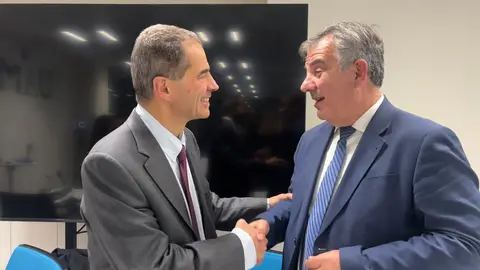 El consejero de Medio Ambiente, Universidades, Investigaci&oacute;n y Mar Menor, Juan Mar&iacute;a V&aacute;zquez, y el presidente del Grupo de expertos de la Comisi&oacute;n Europea encargado de la evaluaci&oacute;n de Horizonte Europea, Manuel Heitor
- CARM