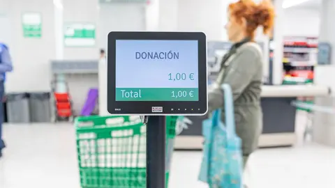 Los clientes de Mercadona en la Regi&oacute;n donan m&aacute;s de 22.500 euros en la Gran Recogida de los Bancos de Alimentos (foto: Mercadona)