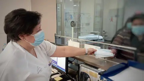 Archivo - La mascarilla ser&aacute; obligatoria en hospitales, centros de salud y SUAP de la Regi&oacute;n de Murcia desde este martes
- CARM - Archivo