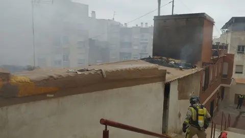 Arde una vivienda en el barrio de San Crist&oacute;bal de Lorca sin causar heridos