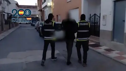 La Polic&iacute;a Nacional detiene a uno de los ultras acusados de los graves incidentes previos al Granada-C&aacute;diz (foto: PN)