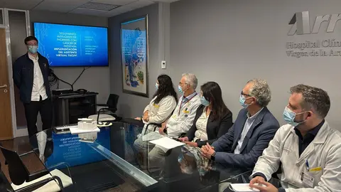 El asistente de IA 'Lola' complementa la labor de los profesionales y ofrece un acompa&ntilde;amiento m&aacute;s frecuente y personalizado
- CARM