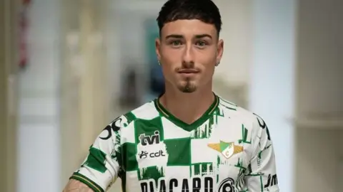 Joel Jorquera, nueva incorporaci&oacute;n del Real Murcia (foto: Moreirense)