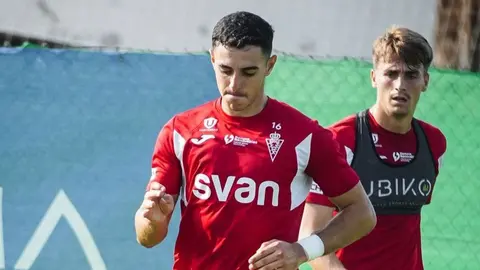 El Real Murcia tambi&eacute;n reforzar&aacute; el centro del campo con un mediocentro defensivo