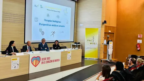 M&aacute;s de 100 especialistas debaten sobre el avance de la aplicaci&oacute;n de las terapias biol&oacute;gicas en la Regi&oacute;n de Murcia