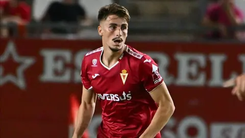 El Real Murcia sopesa cortar a Jaso para liberar una ficha senior (foto: Real Murcia)