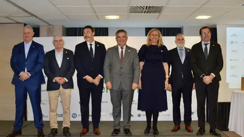 AEMA RM entrega sus Pines de Oro en la  celebraci&oacute;n de su 25&ordm; aniversario
