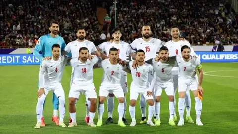 Jugadores de la selecci&oacute;n de Ir&aacute;n (foto: Agencias)