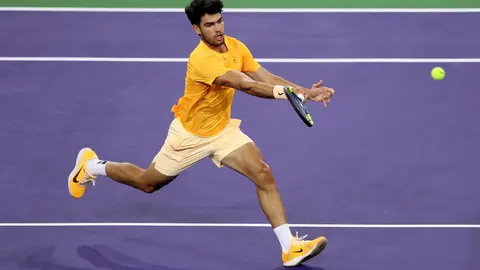 Carlos Alcaraz dice adi&oacute;s a Indian Wells tras caer ante Medvedev en semifinales (foto: ATP)