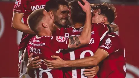 Los jugadores del Real Murcia celebran la victoria