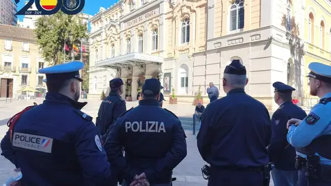 Policias internacionales