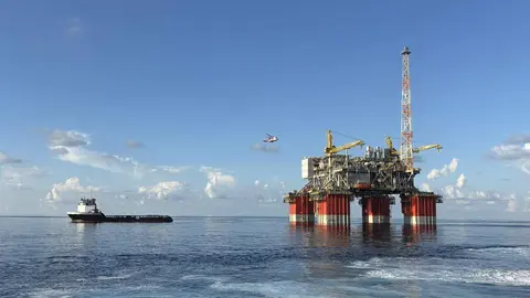 Una plataforma petrol&iacute;fera