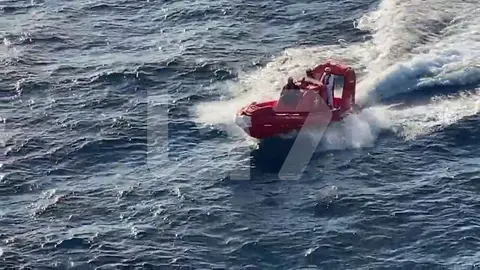 La tripulaci&oacute;n de un crucero recupera del mar el cuerpo sin vida de una persona