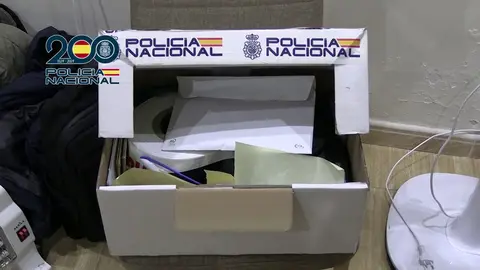 Desarticulado un entramado criminal que distribu&iacute;a billetes falsos de 200 euros en Murcia y Alicante (foto: PN)