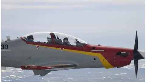 La Princesa de Asturias durante su segundo vuelo en solitario realizado durante su periodo de formaci&oacute;n en la Academia General del Aire y del Espacio