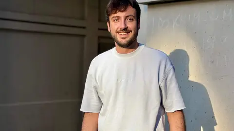 Antonio Land&aacute;buru