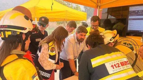 Fernando L&oacute;pez Miras desde el Puesto de Mando