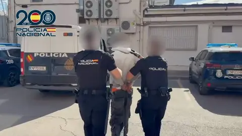 Detenido por asaltar a un hombre de 88 a&ntilde;os para robarle la ri&ntilde;onera en la puerta de su casa
