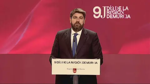 Fernando L&oacute;pez Miras, durante el acto del 9J (foto: La 7)