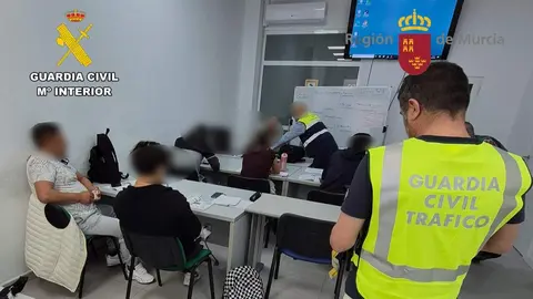 Destapan una trama en una autoescuela de Molina para obtener de forma fraudulenta el CAP (foto: GC)