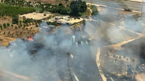 Lugar del incendio que se ha declarado este martes 23 de junio en Alcantarilla (foto: 112)