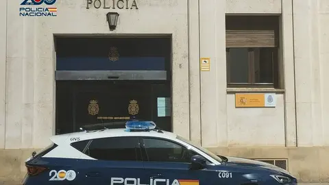 Imagen de archivo de un coche de la Polic&iacute;a Nacional (foto: Polic&iacute;a Nacional