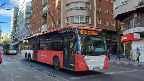 Autob&uacute;s de pedan&iacute;as en Murcia (foto: EP)