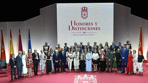 Solemne Acto Institucional de Entrega de Honores y Distinciones de la Ciudad
- AYUNTAMIENTO DE MURCIA