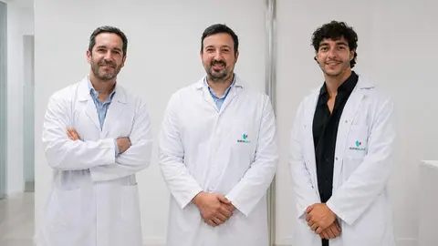 Equipo se Cirug&iacute;a Pl&aacute;stica del Hospital Quir&oacute;n de Murcia (foto: Quir&oacute;n Murcia)