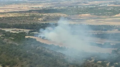 Incendio forestal en la Sierra de Columbares moviliza a los servicios de emergencias (foto: 112)