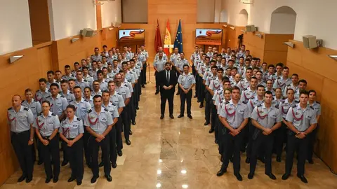 El presidente del Gobierno regional, Fernando L&oacute;pez Miras, con la promoci&oacute;n 2026 de la Academia General del Aire y del Espacio