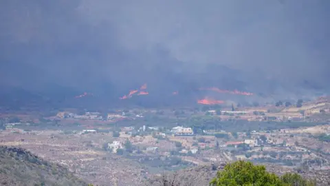 Al menos 12 fallecidos y 23 desaparecidos por el incendio forestal en el municipio almeriense de Los Gallardos (foto: EP)