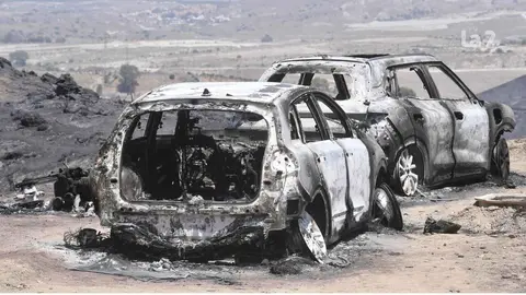 Varios veh&iacute;culos calcinados en el incendio forestal, a 10 de julio de 2026, en Los Gallardos, Almer&iacute;a, Andaluc&iacute;a (Espa&ntilde;a).