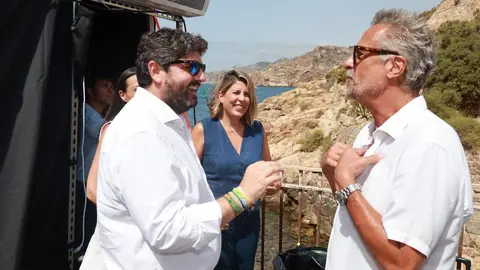 L&oacute;pez Miras junto al director de la pel&iacute;cula, Michael Haussman.
- CARM