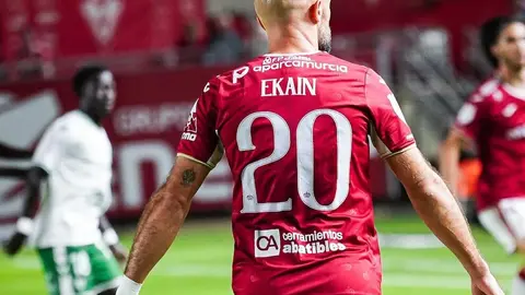 Ekain con el Real Murcia