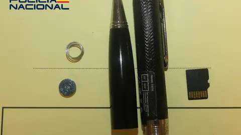 Camara oculta requisada por la Polic&iacute;a Nacional