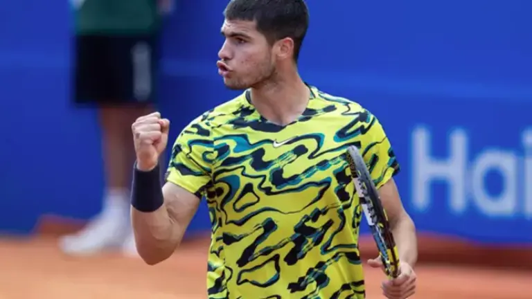 El jugador espa&ntilde;ol Carlos Alcaraz gana el partido de octavos de final del Barcelona Open Banc Sabadell 2023 ante Roberto Bautista Agut | Foto: EP