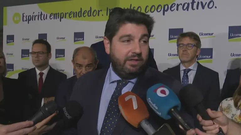 L&oacute;pez Miras, en su comparecencia frente a los medios en los Premios UCOMUR