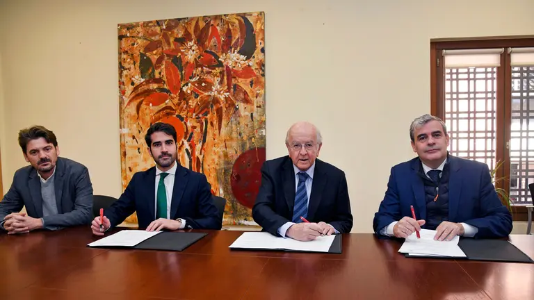 Firma del acuerdo de patrocinio del museo Ram&oacute;n Gaya