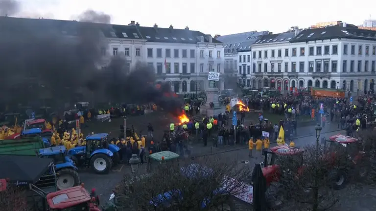 Imagen de archivo de tractores protestando en Bruselas