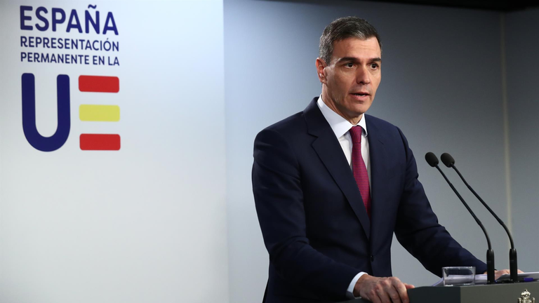 El presidente del Gobierno, Pedro S&aacute;nchez, en la rueda de prensa posterior a la cumbre de l&iacute;deres europeos en Bruselas  (Foto: Fernando Calvo)