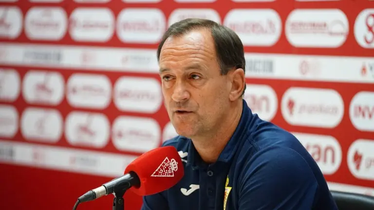 Joseba Etxeberria, entrenador del Real Murcia Club de F&uacute;tbol (foto: Real Murcia)