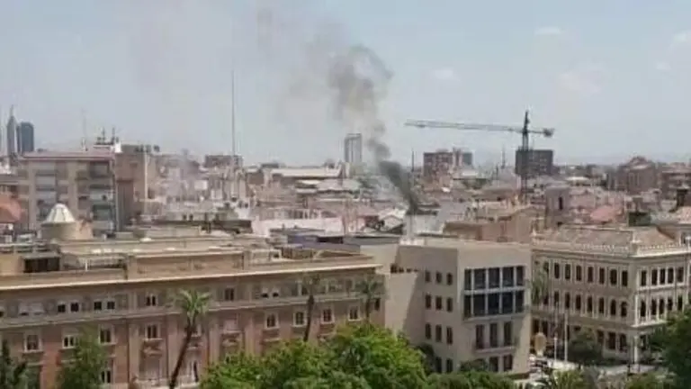 Incendio en un edificio del centro de Murcia