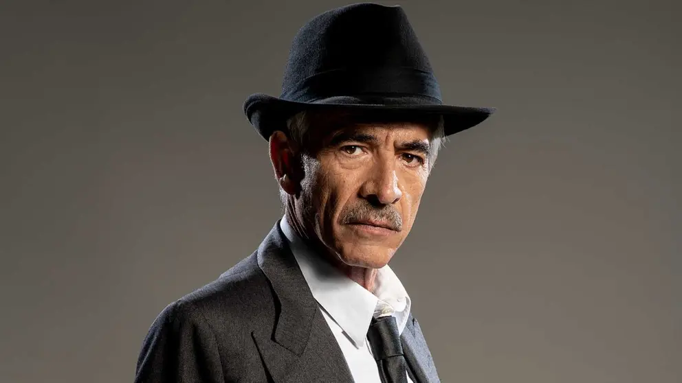 Imanol Arias, caracterizado como Willy Loman, el inolvidable protagonista de la obra de Arthur Miller 'Muerte de un viajante'