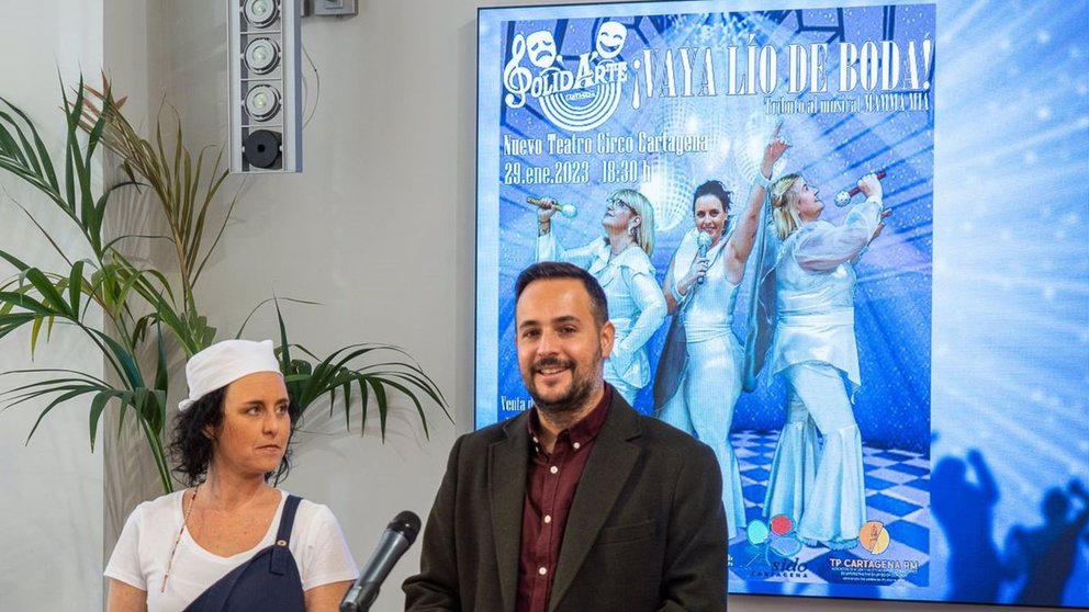 Presentación del musical solidario 'Vaya lío de boda' (foto: Ayto. CT)
